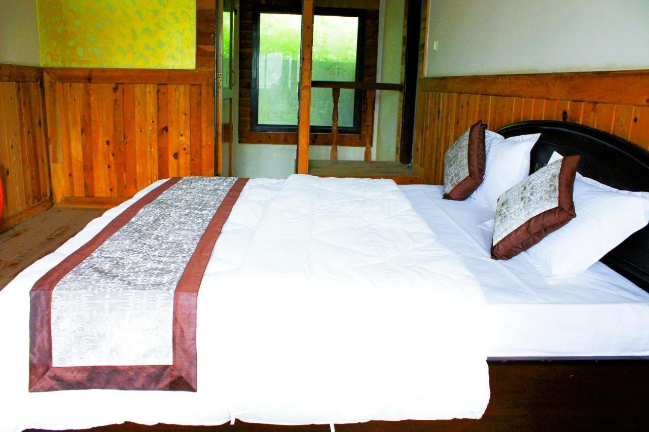 The Canadian Woods Resort ไนนิตาล ภายนอก รูปภาพ