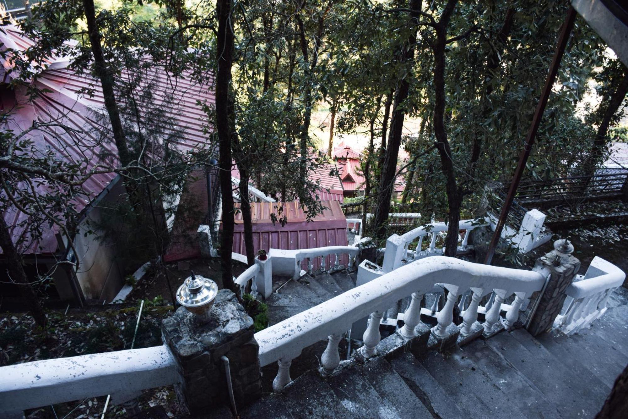 The Canadian Woods Resort ไนนิตาล ภายนอก รูปภาพ