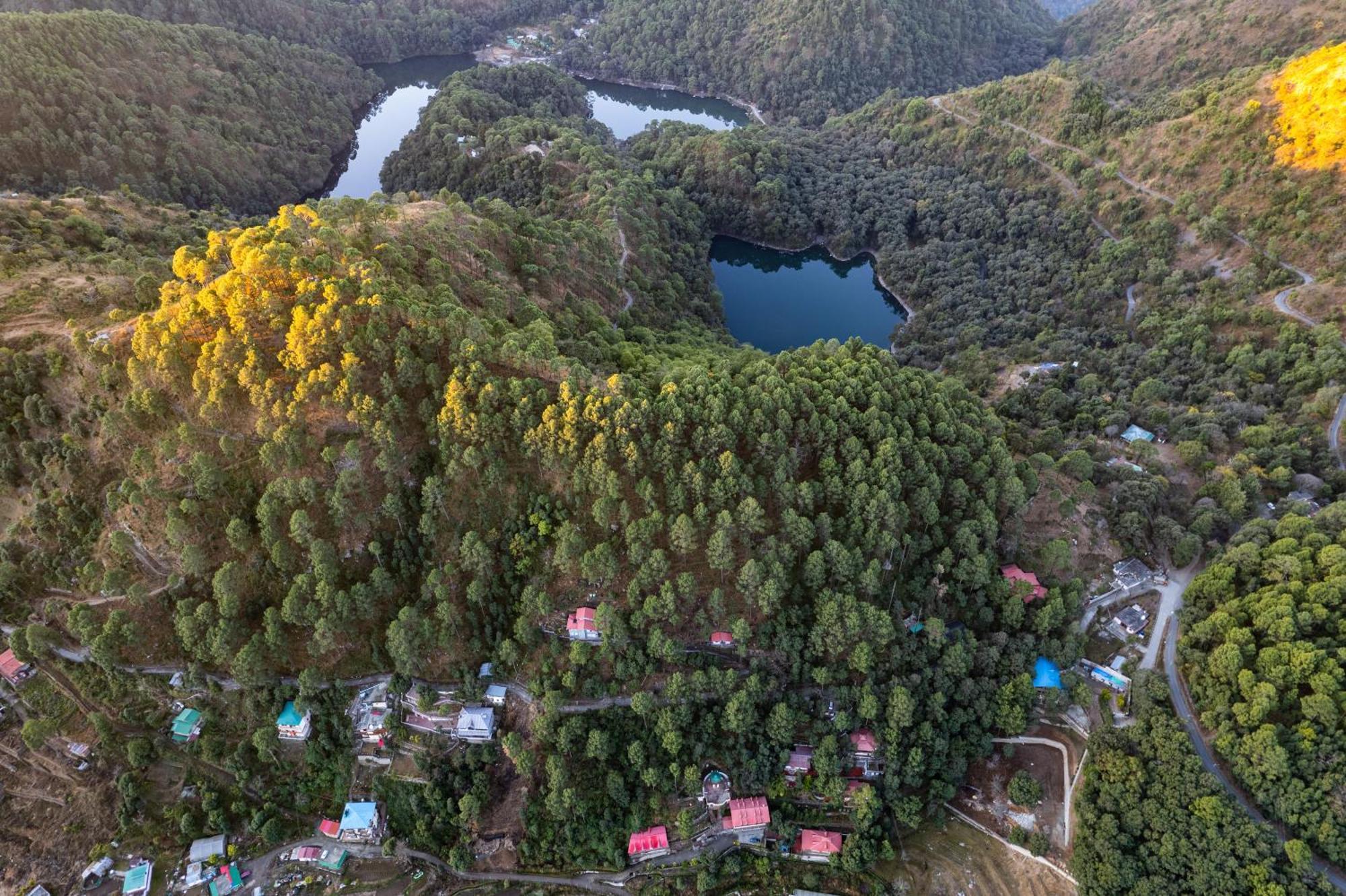 The Canadian Woods Resort ไนนิตาล ภายนอก รูปภาพ