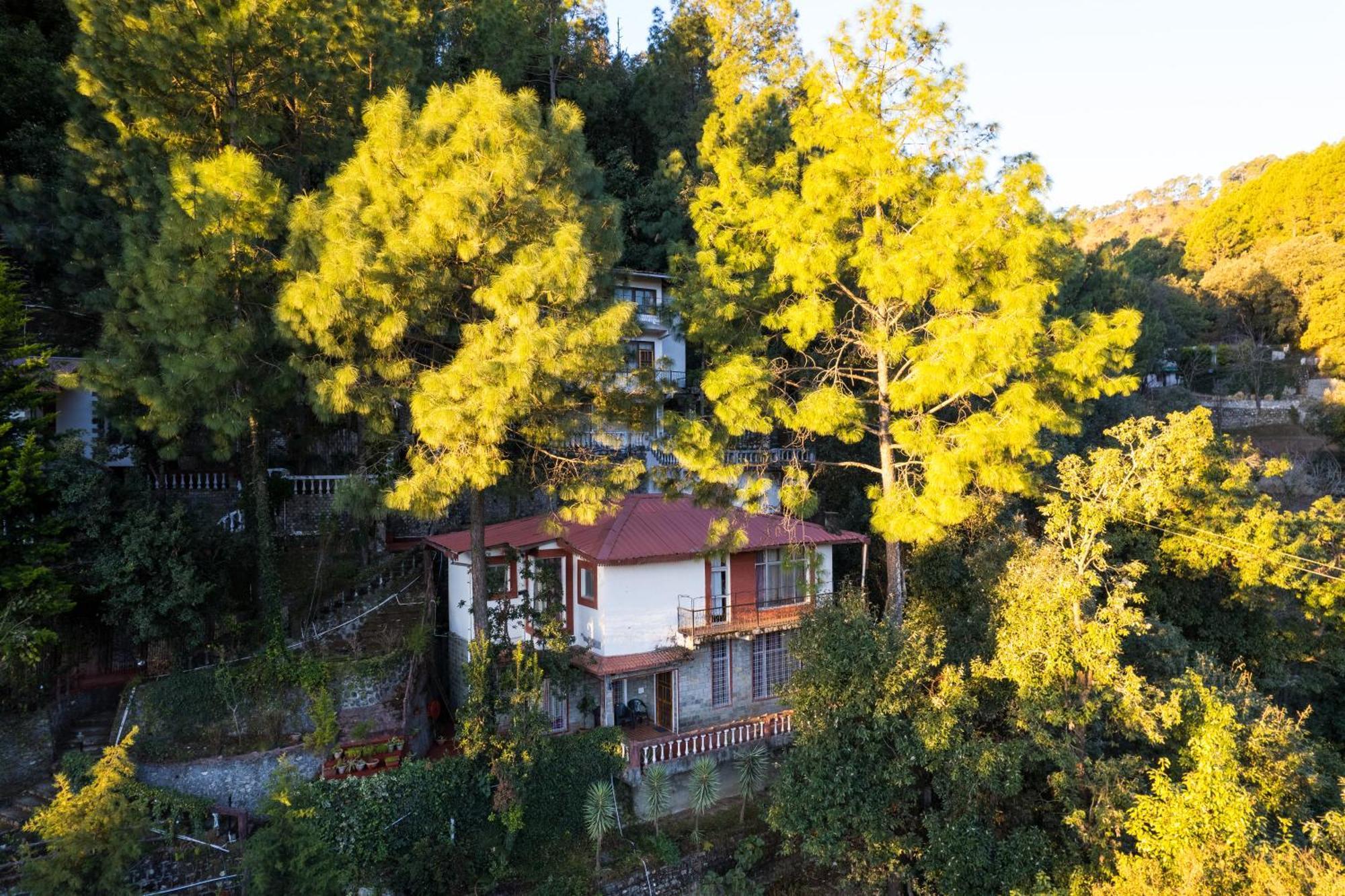 The Canadian Woods Resort ไนนิตาล ภายนอก รูปภาพ